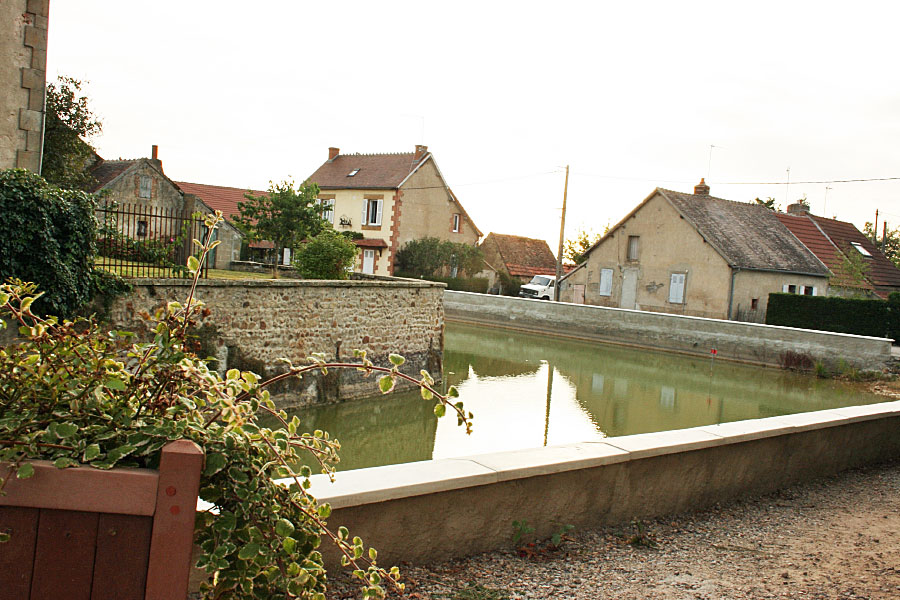 Le Canal de Franchesse © OT Bourbon