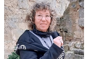 Isy Beziers