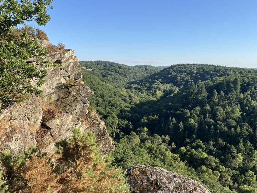 La Roche d'Oëtre 2025 © P.PEIGNEY-Tourisme 61 Alençon et l'orne avec les Greeters