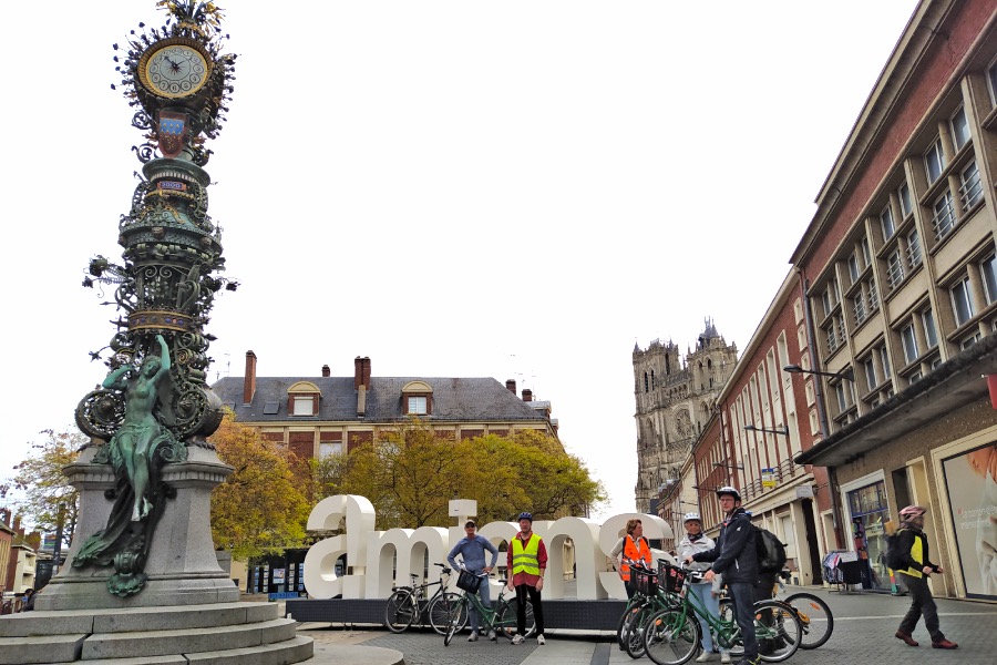 Place Marie sans Chemise Place Marie sans Chemise - AMI